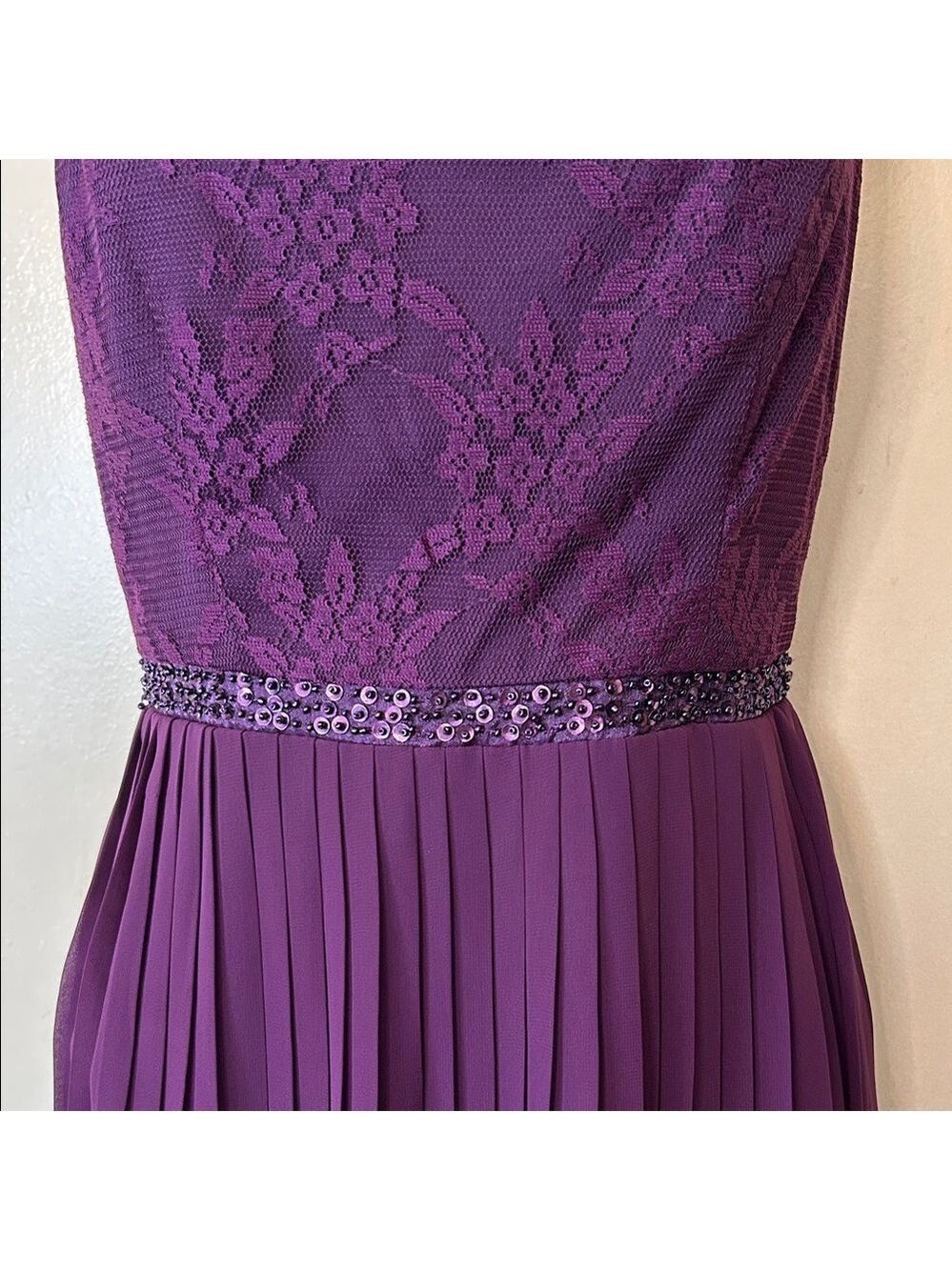 Speechless Lace Pleated Mini Dress in Rich Purple size 7 juniors - Picture 3 of 12